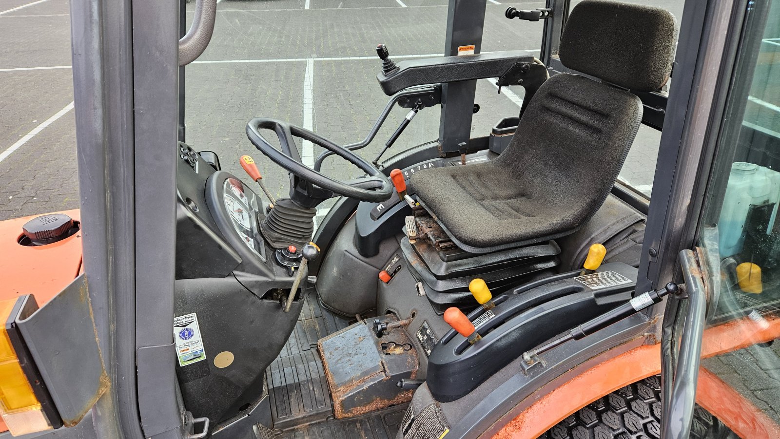 Kommunaltraktor del tipo Kubota B2230, Gebrauchtmaschine en Olpe (Imagen 14)