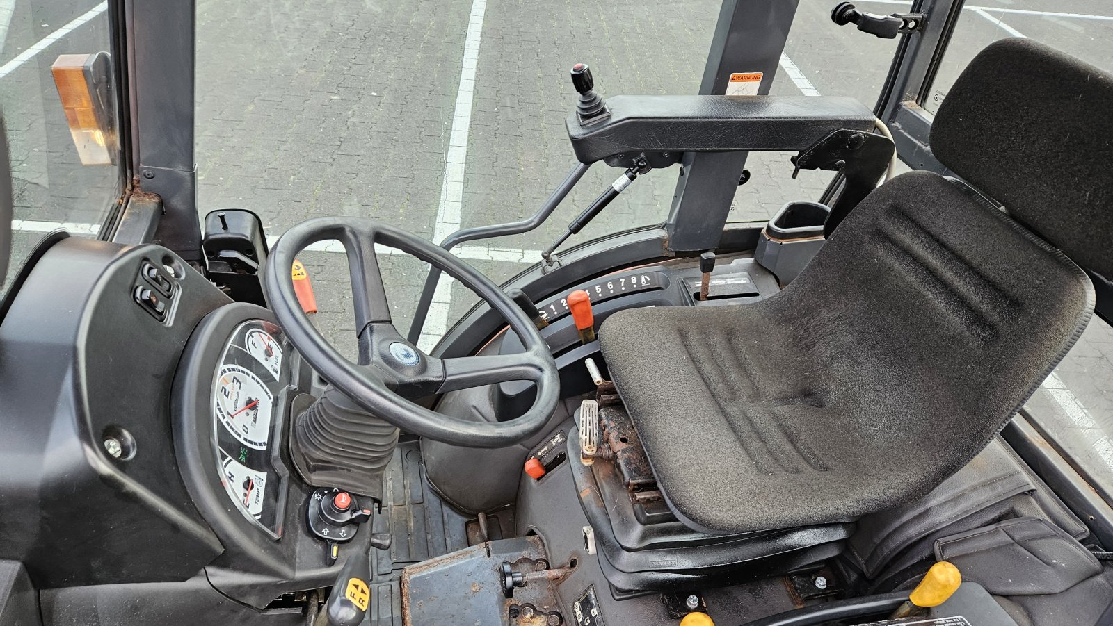 Kommunaltraktor del tipo Kubota B2230, Gebrauchtmaschine In Olpe (Immagine 15)