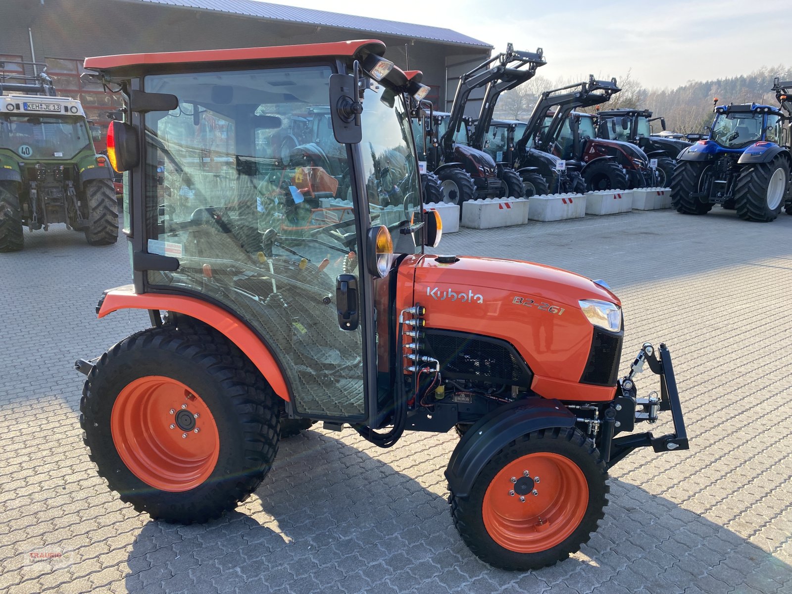 Kommunaltraktor typu Kubota B2261 CAB, Neumaschine v Mainburg/Wambach (Obrázek 1)