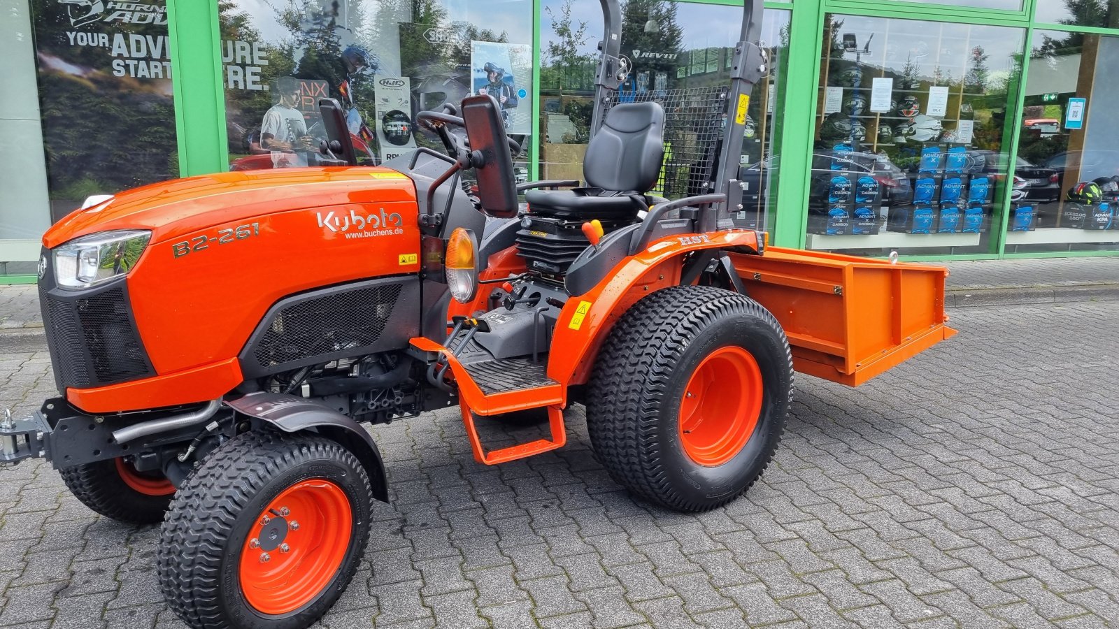 Kommunaltraktor Türe ait Kubota B2261 HST, Gebrauchtmaschine içinde Olpe (resim 3)