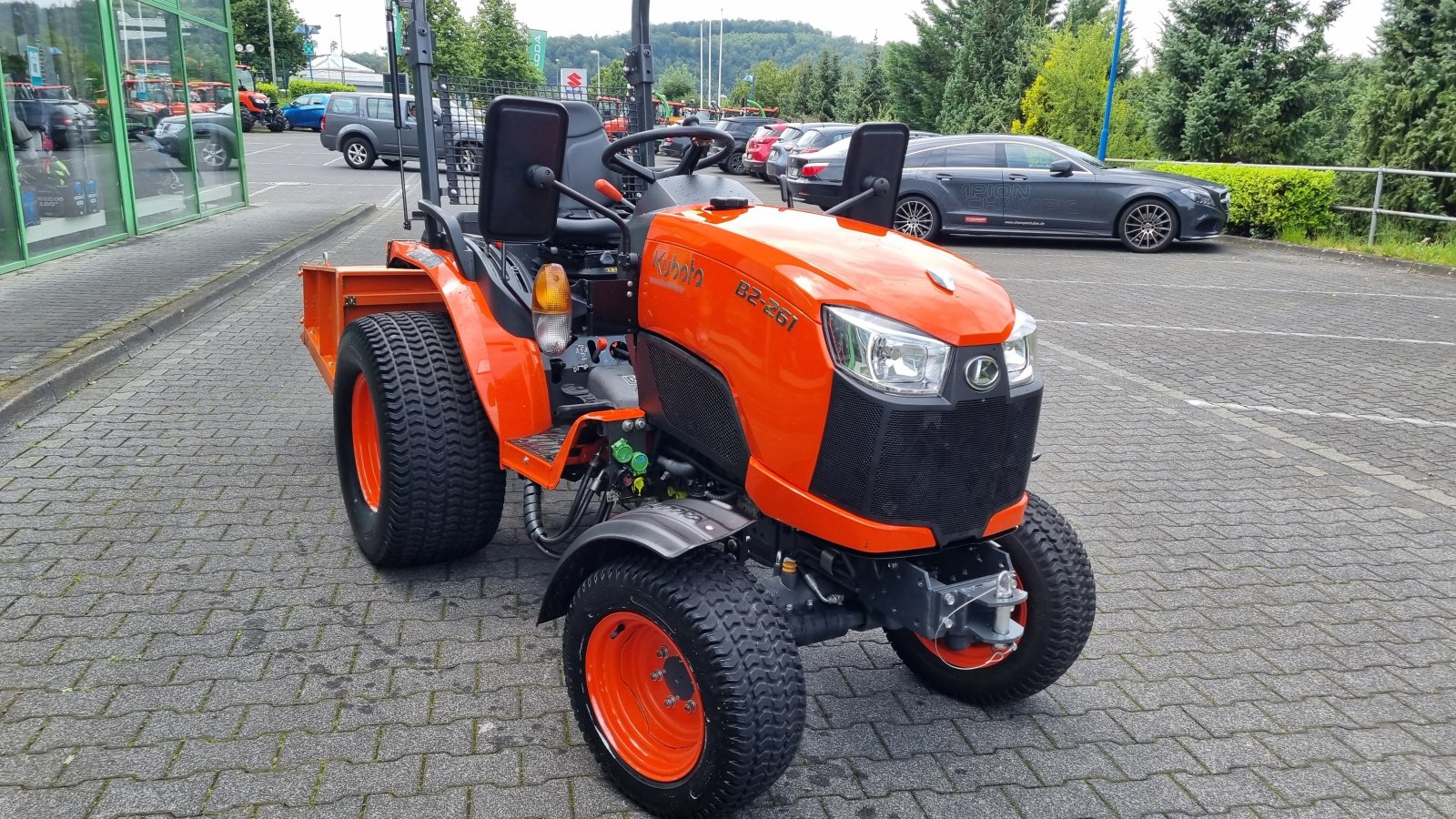 Kommunaltraktor Türe ait Kubota B2261 HST, Gebrauchtmaschine içinde Olpe (resim 8)