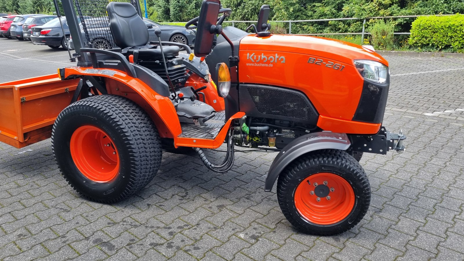 Kommunaltraktor of the type Kubota B2261 HST, Gebrauchtmaschine in Olpe (Picture 10)