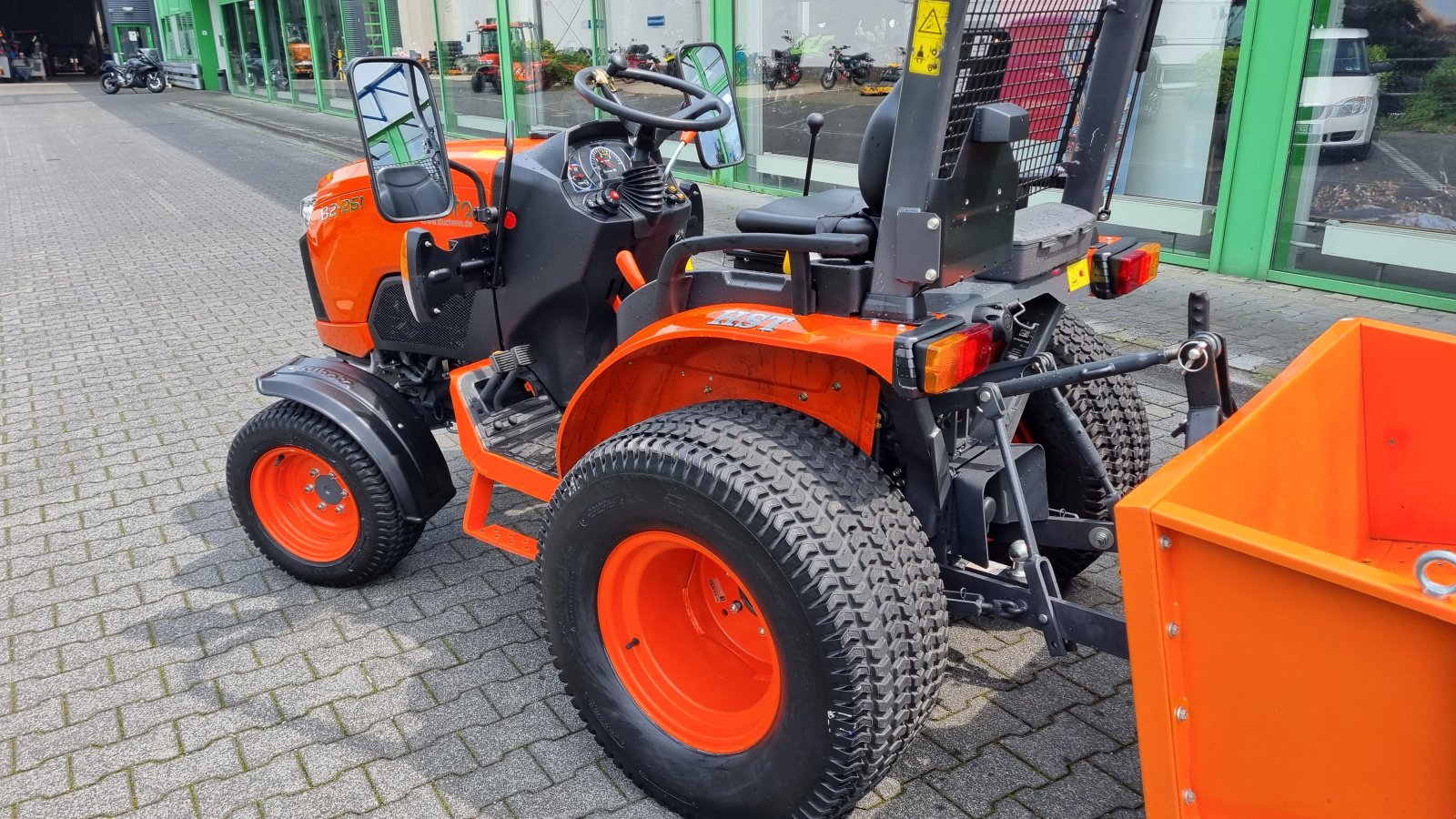 Kommunaltraktor Türe ait Kubota B2261 HST, Gebrauchtmaschine içinde Olpe (resim 14)