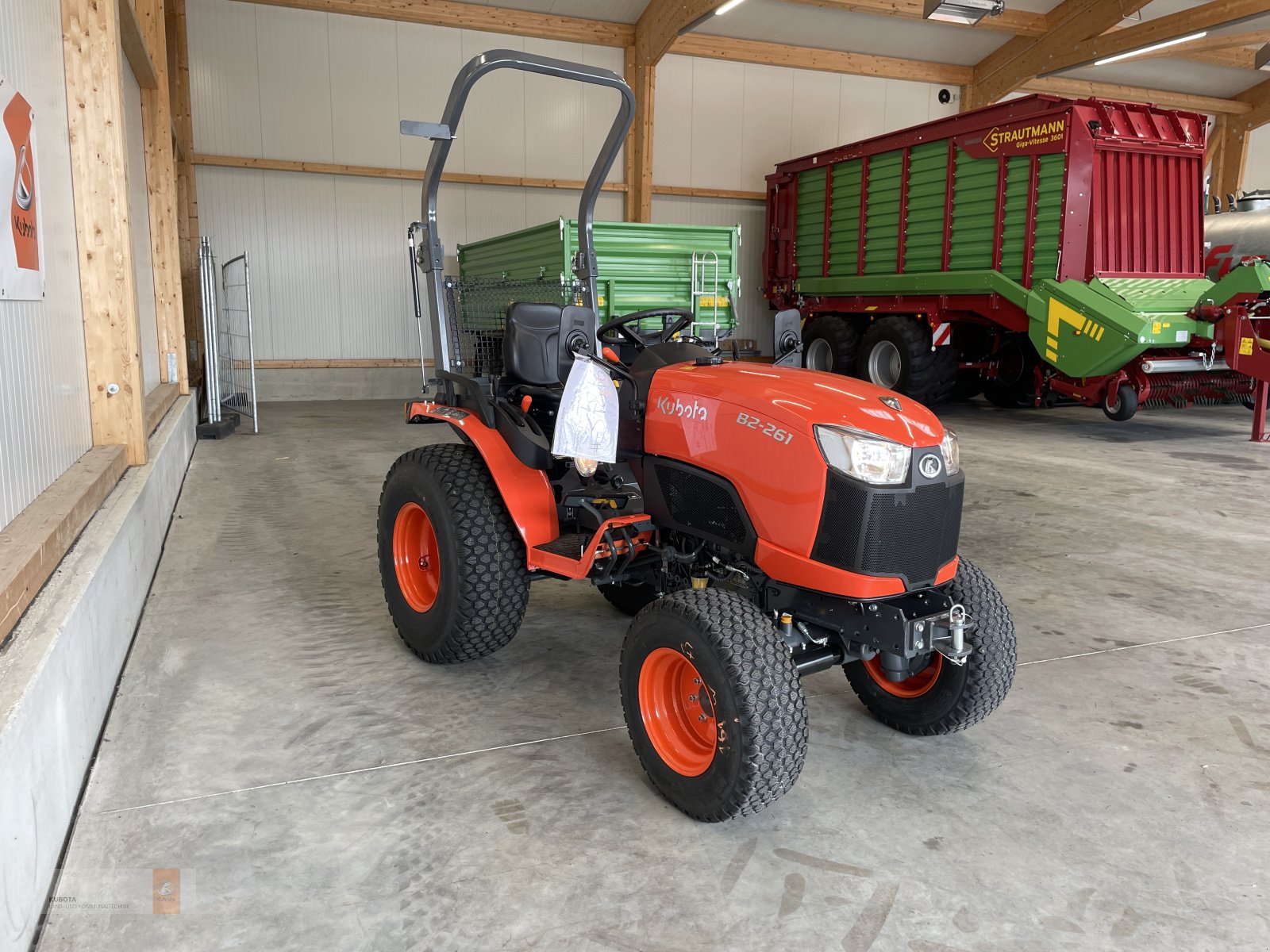 Kommunaltraktor Türe ait Kubota B2261, Neumaschine içinde Biessenhofen (resim 7)