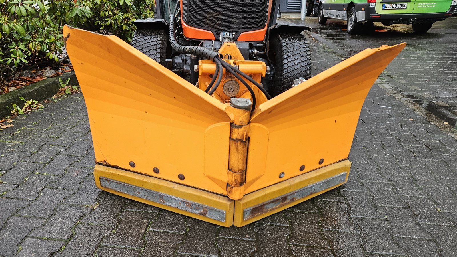 Kommunaltraktor van het type Kubota B2350 Winterdienst, Gebrauchtmaschine in Olpe (Foto 9)