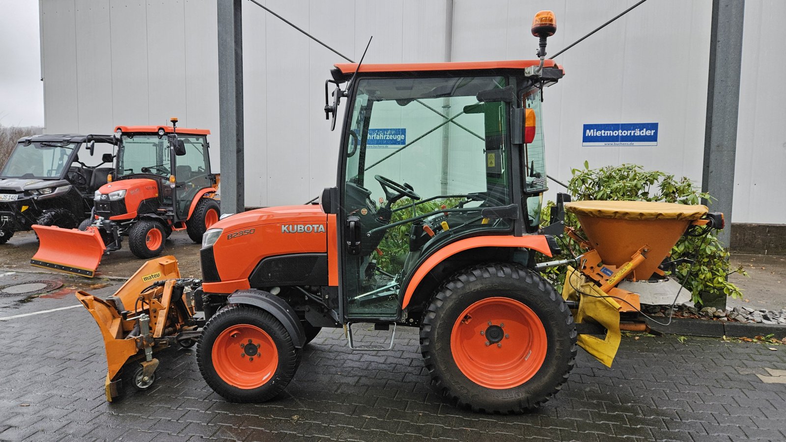 Kommunaltraktor van het type Kubota B2350 Winterdienst, Gebrauchtmaschine in Olpe (Foto 21)