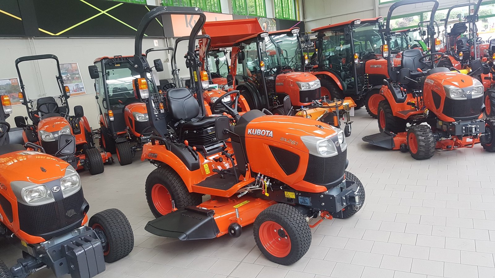 Kommunaltraktor от тип Kubota BX 261  ab 0,99%, Neumaschine в Olpe (Снимка 4)