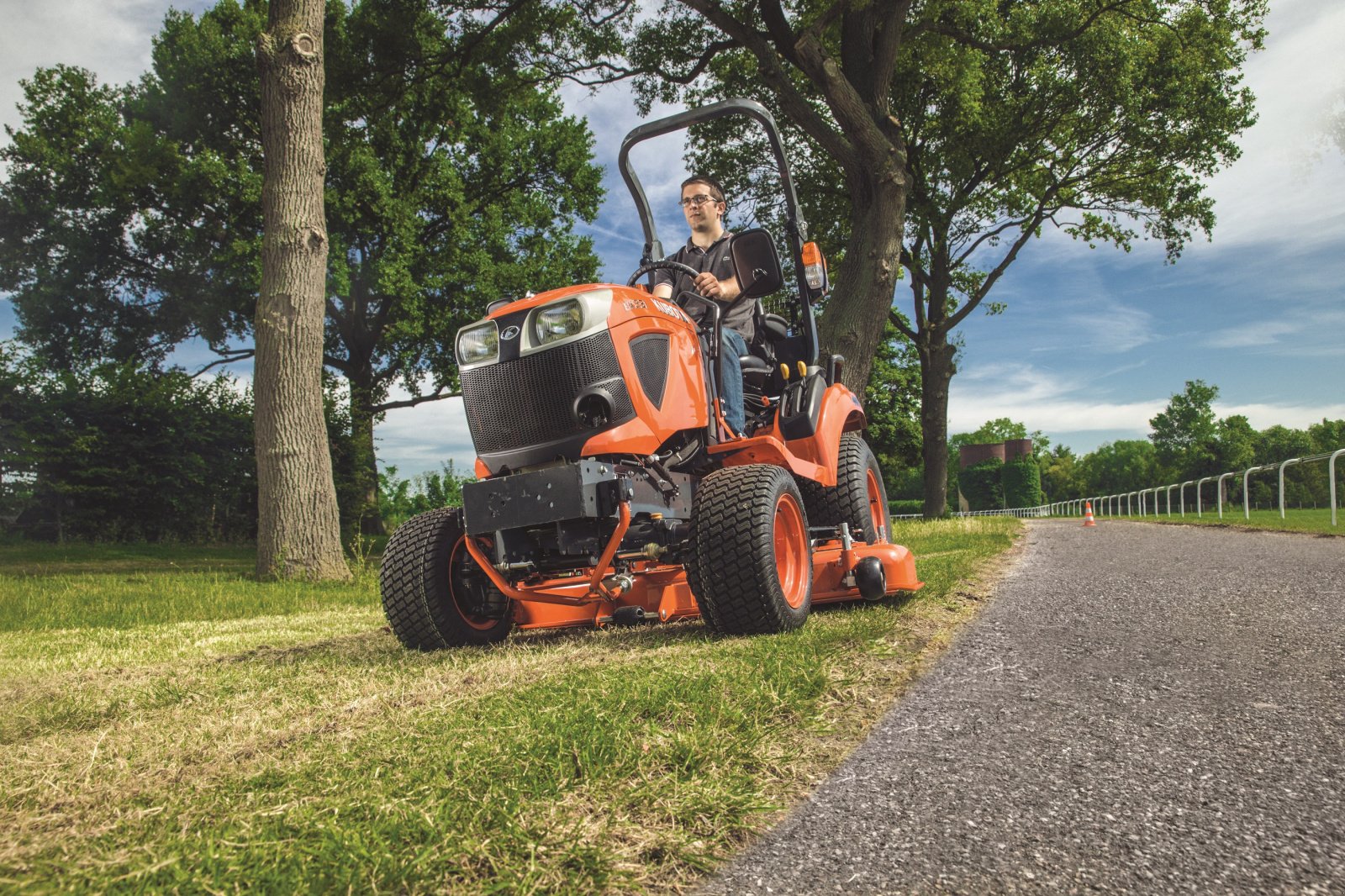 Kommunaltraktor от тип Kubota BX 261  ab 0,99%, Neumaschine в Olpe (Снимка 5)