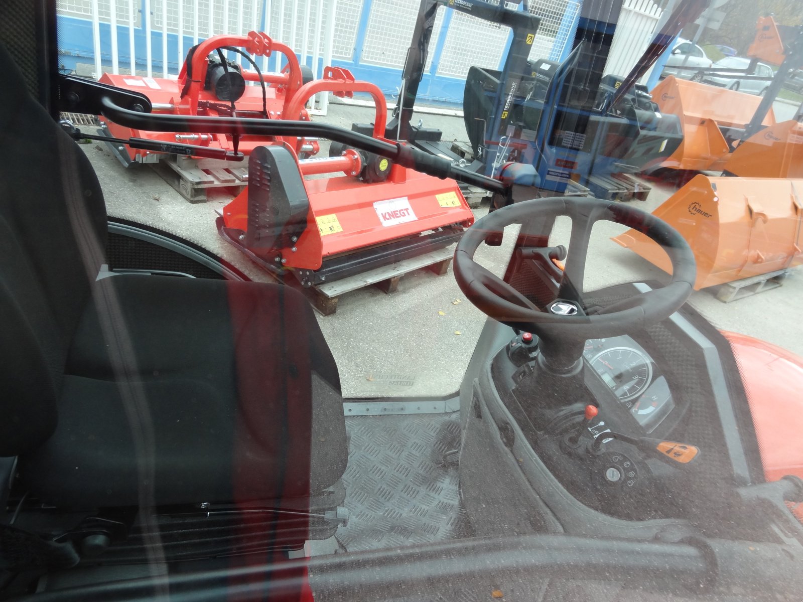 Kommunaltraktor Türe ait Kubota BX 261 CAB, Neumaschine içinde St.Andrä-Wördern (resim 8)