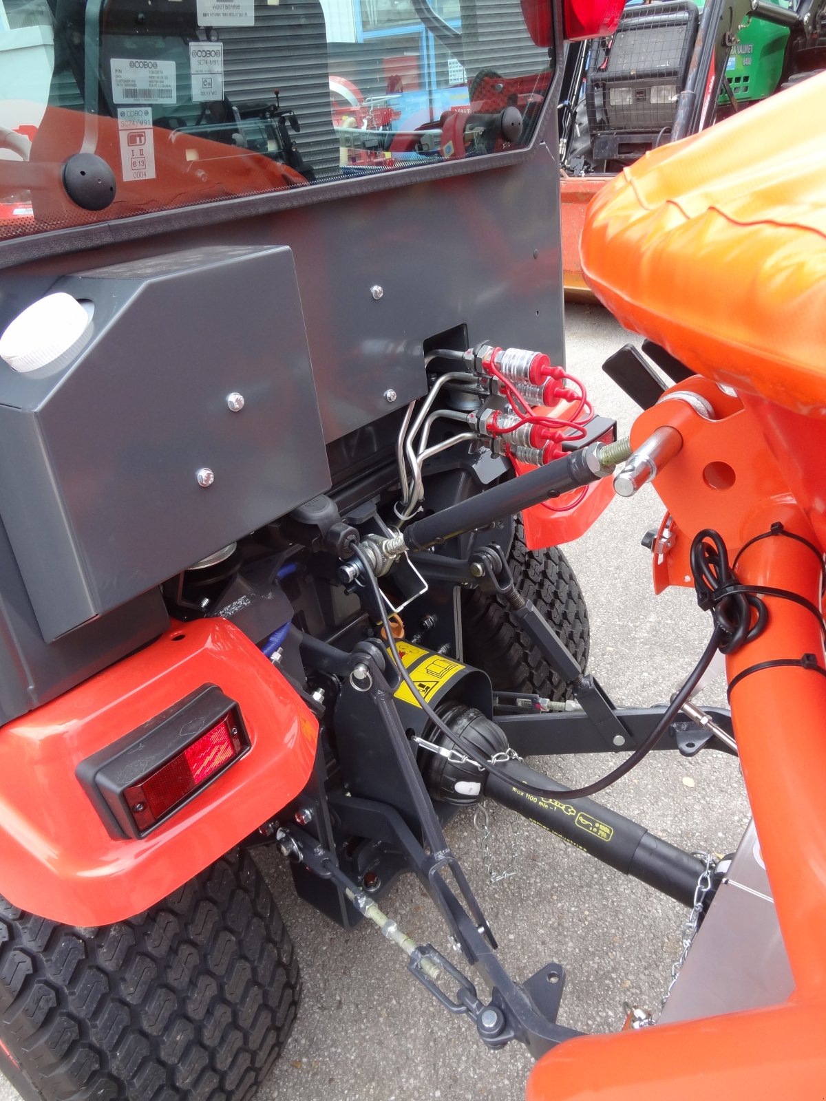 Kommunaltraktor del tipo Kubota BX 261 CAB, Neumaschine en St.Andrä-Wördern (Imagen 13)