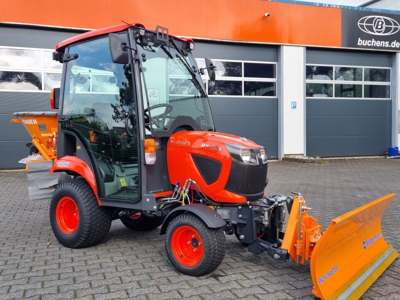 Kommunaltraktor typu Kubota BX 261 Winterdienst, Neumaschine v Olpe