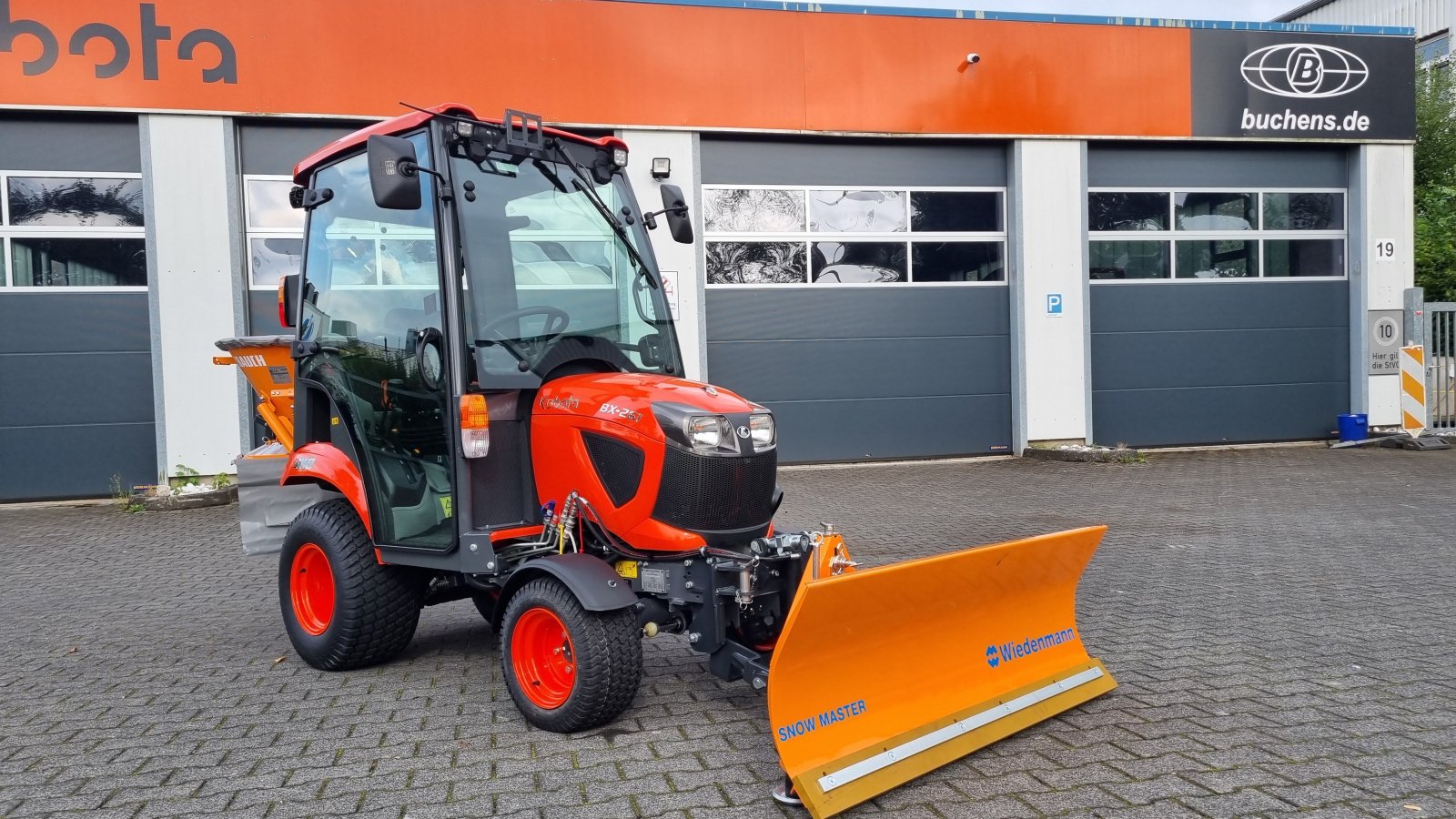 Kommunaltraktor a típus Kubota BX 261 Winterdienst, Neumaschine ekkor: Olpe (Kép 3)