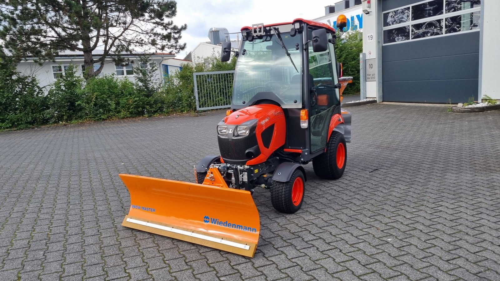 Kommunaltraktor typu Kubota BX 261 Winterdienst, Neumaschine v Olpe (Obrázok 9)