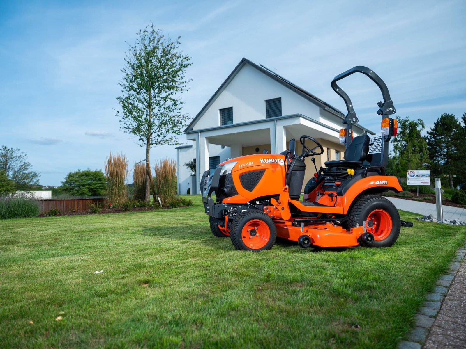 Kommunaltraktor Türe ait Kubota BX231 ab 0,99%, Neumaschine içinde Olpe (resim 4)