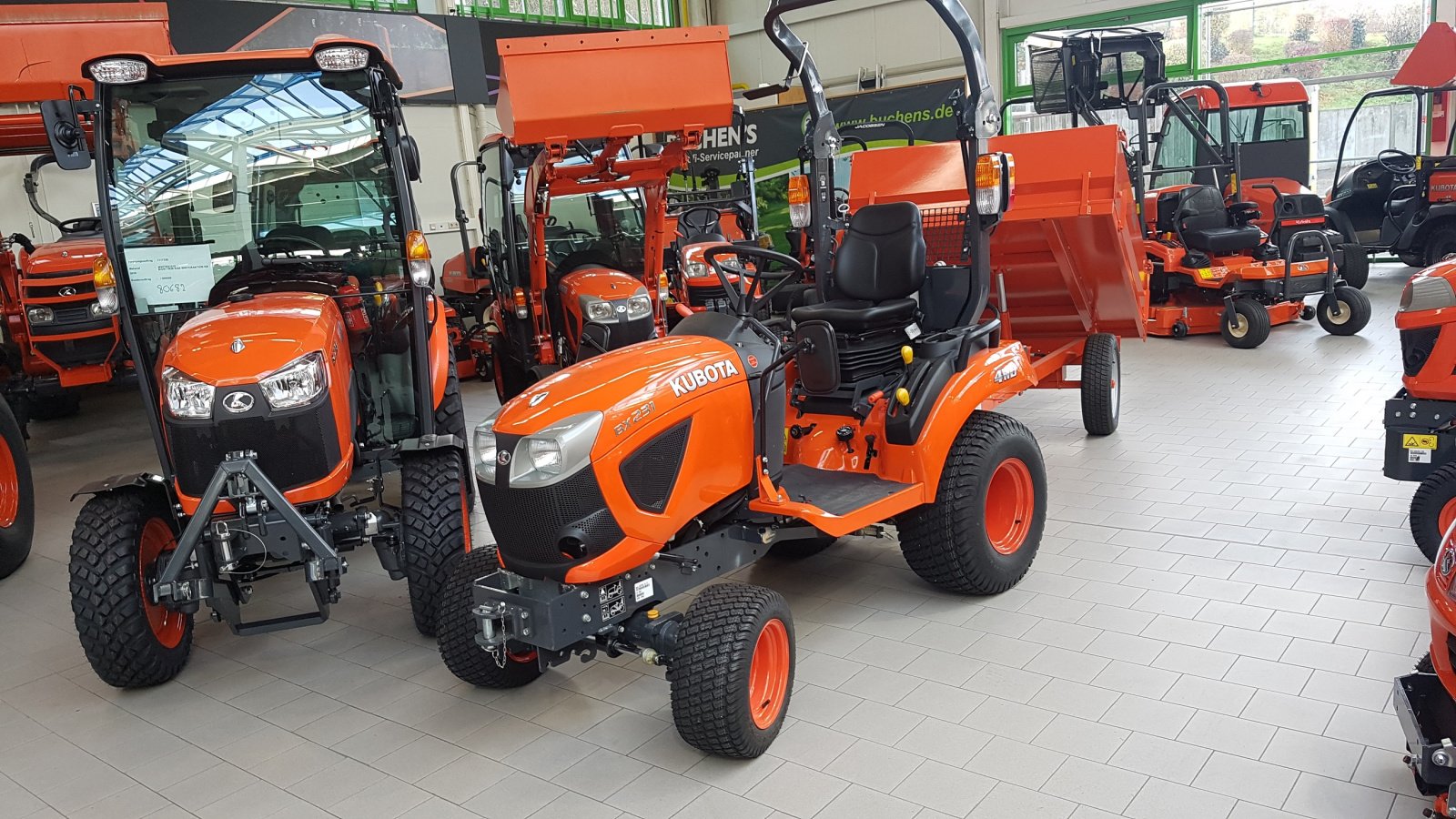 Kommunaltraktor typu Kubota BX231 Allrad, Neumaschine w Olpe (Zdjęcie 2)