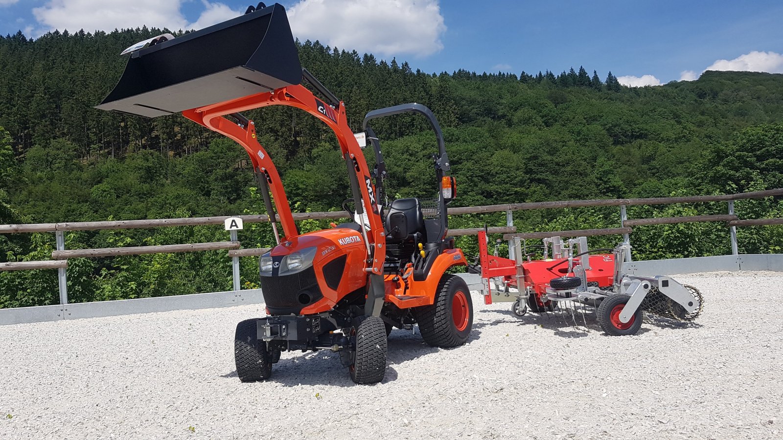 Kommunaltraktor typu Kubota BX231 Allrad, Neumaschine w Olpe (Zdjęcie 7)