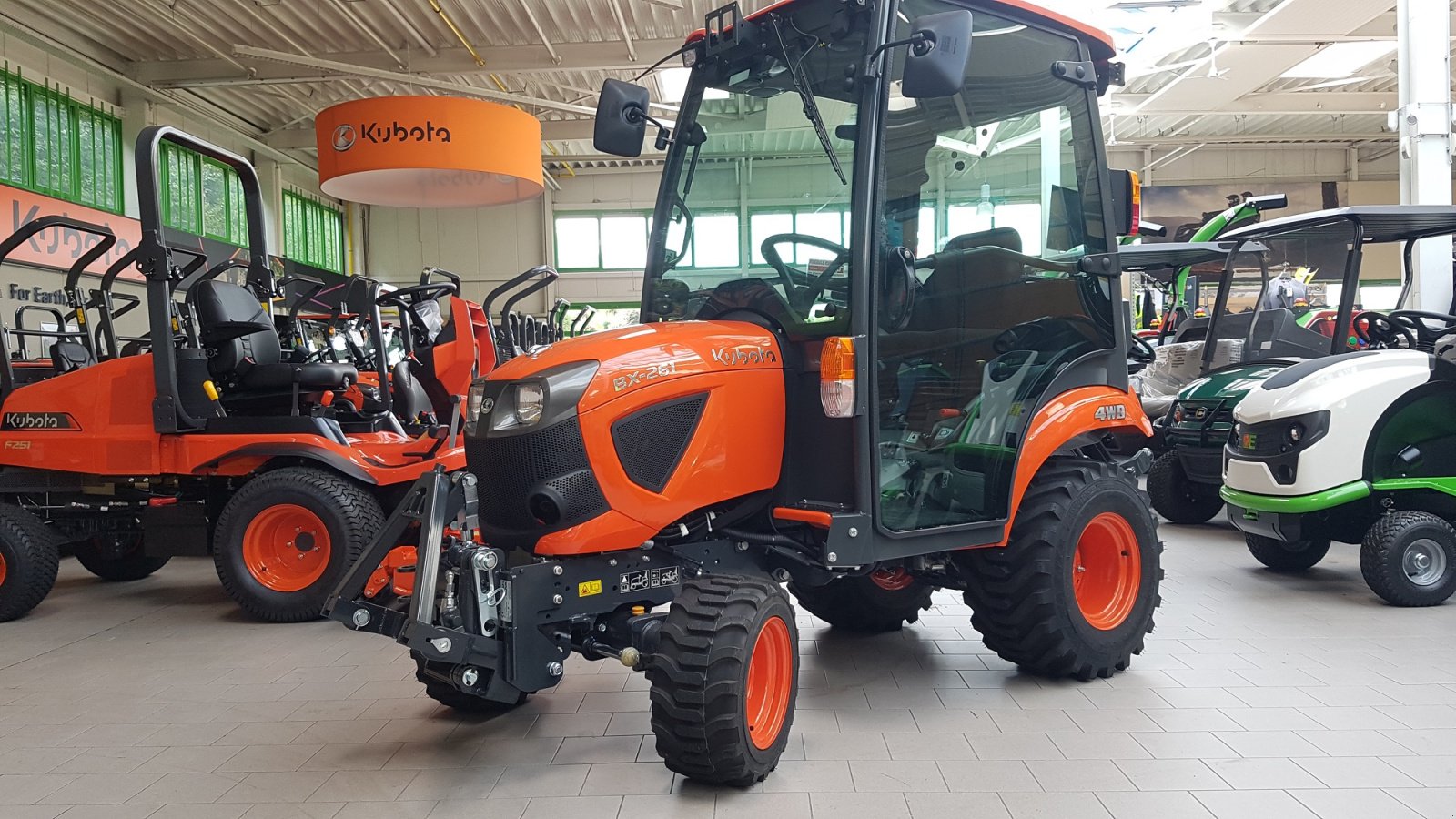 Kommunaltraktor tipa Kubota BX261 CAB ab 0,99%, Neumaschine u Olpe (Slika 1)