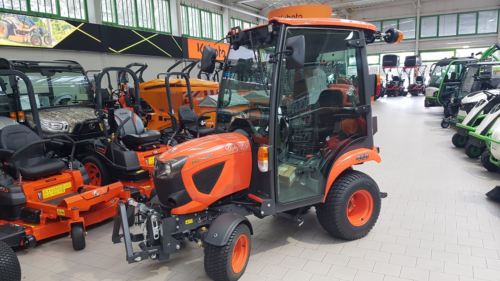 Kommunaltraktor typu Kubota BX261 CAB, Neumaschine w Olpe (Zdjęcie 1)