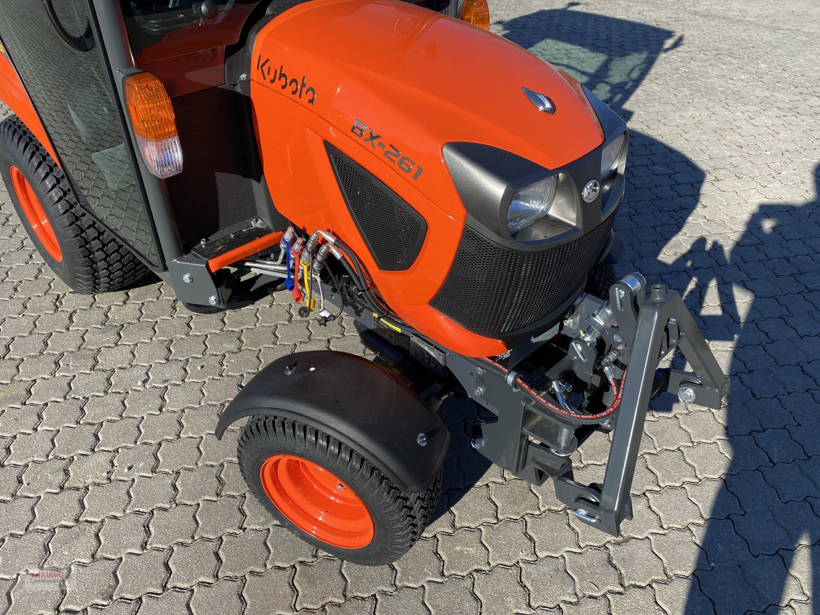 Kommunaltraktor van het type Kubota BX261 CAB, Neumaschine in Mainburg/Wambach (Foto 19)