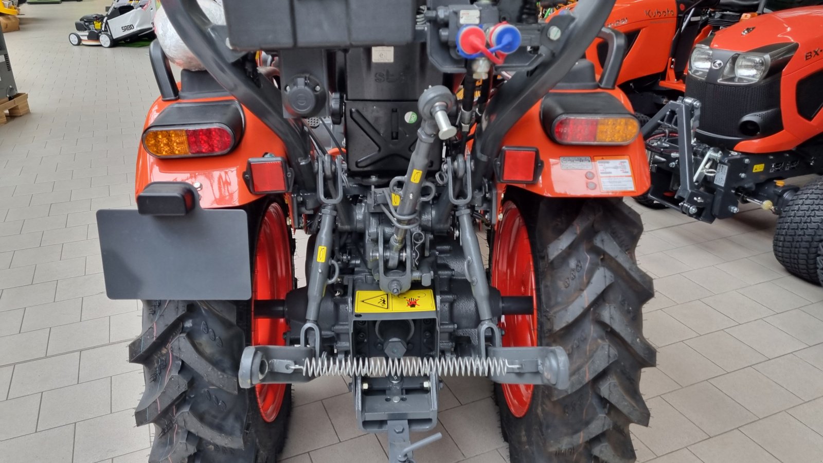 Kommunaltraktor typu Kubota EK1-261, Neumaschine w Olpe (Zdjęcie 5)