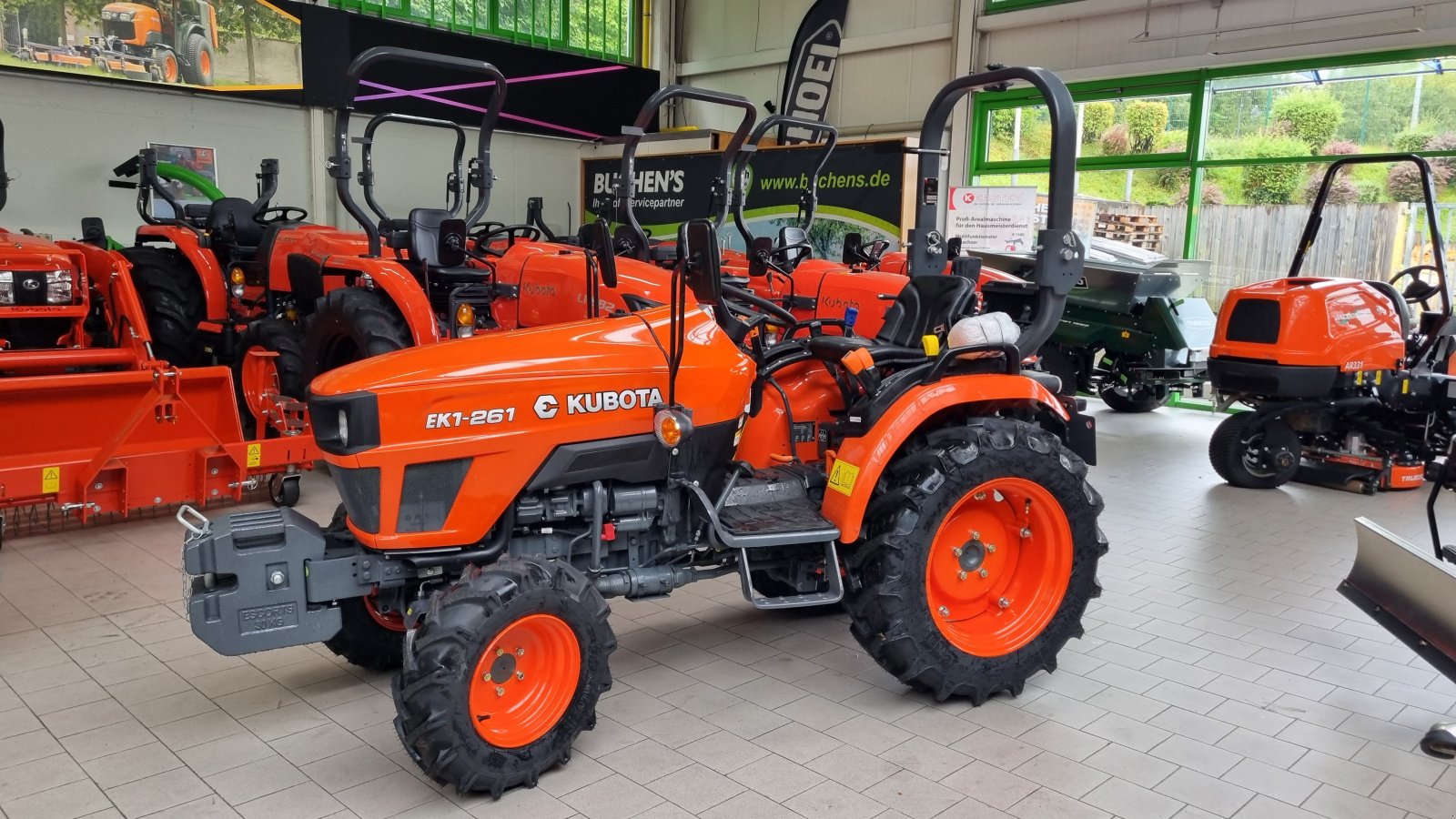 Kommunaltraktor typu Kubota EK1-261, Neumaschine v Olpe (Obrázek 12)