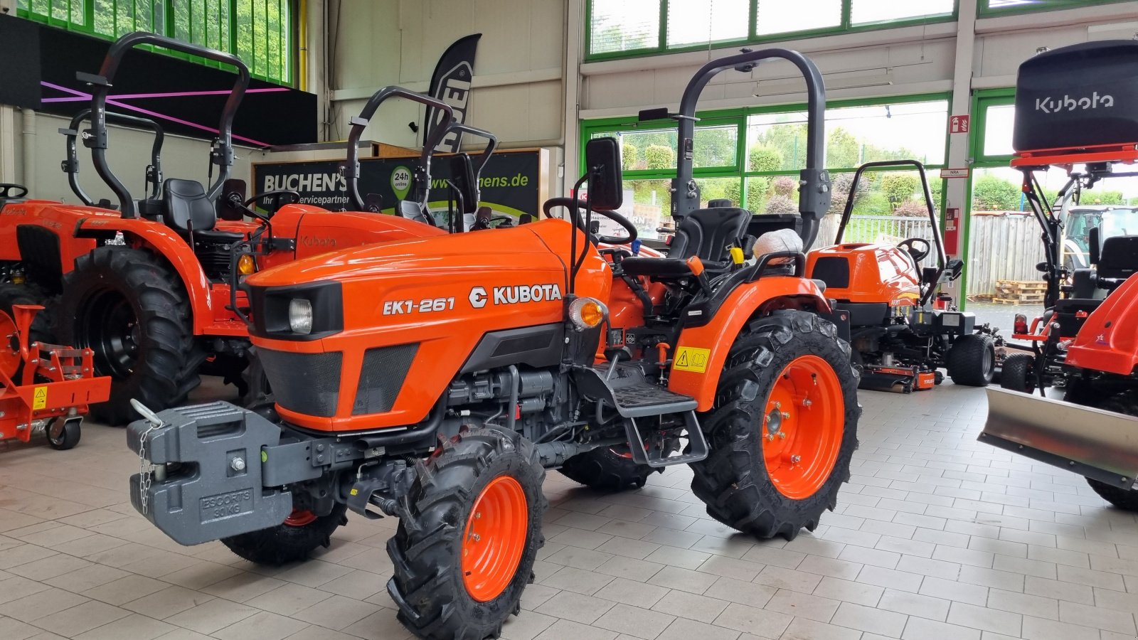 Kommunaltraktor του τύπου Kubota EK1-261, Neumaschine σε Olpe (Φωτογραφία 14)