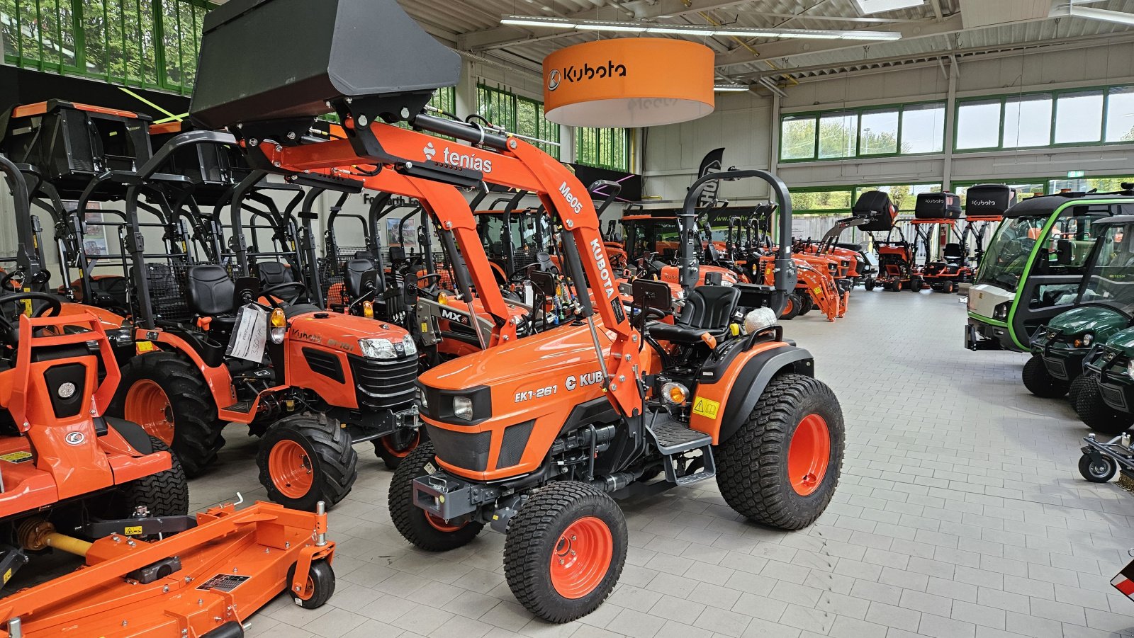 Kommunaltraktor του τύπου Kubota EK1-261, Neumaschine σε Olpe (Φωτογραφία 5)