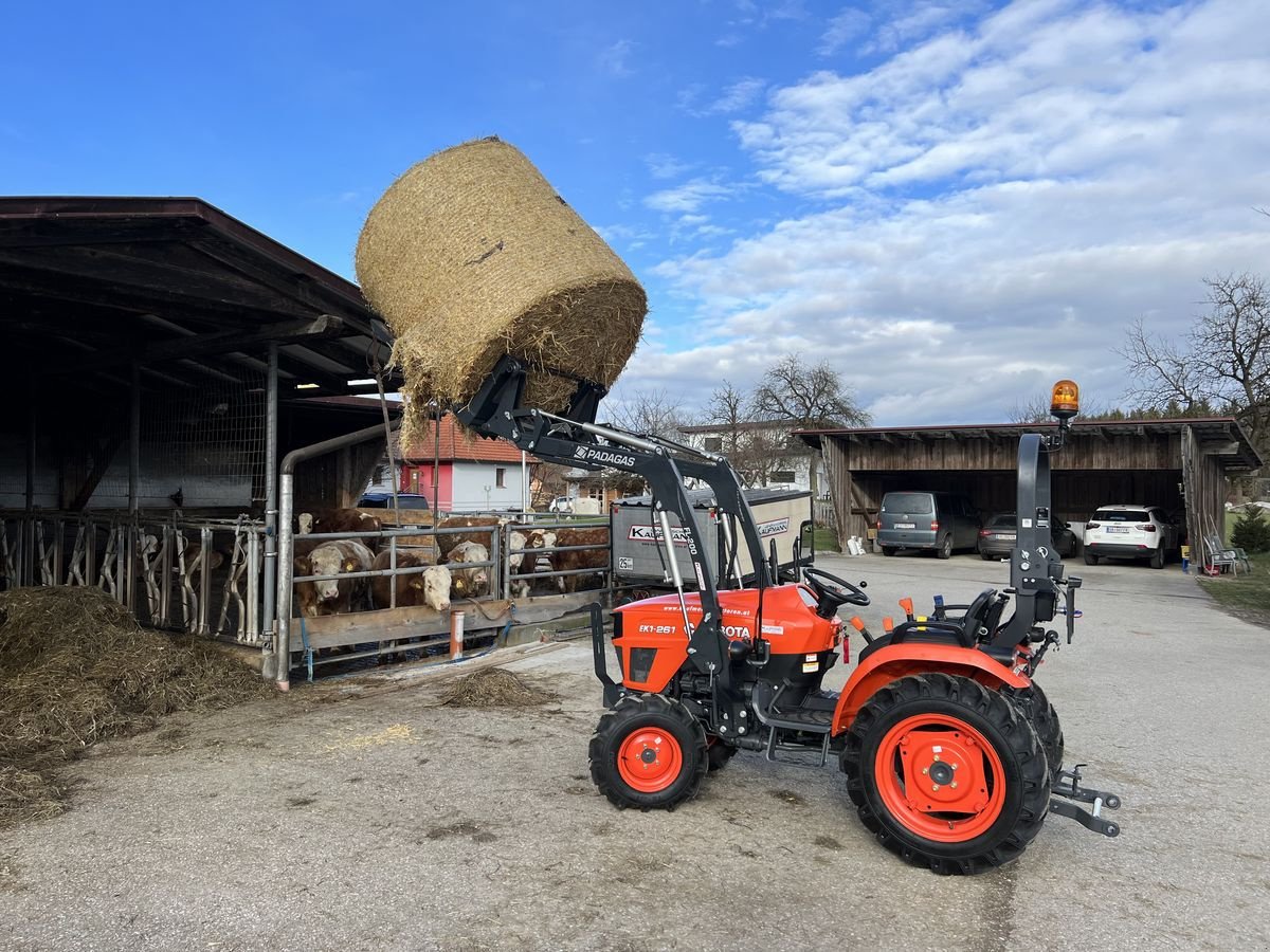 Kommunaltraktor tipa Kubota EK1-261, Neumaschine u NATTERNBACH (Slika 1)