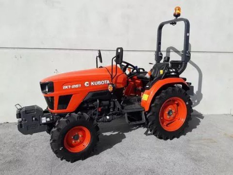 Kommunaltraktor του τύπου Kubota EK1-261, Neumaschine σε NATTERNBACH (Φωτογραφία 1)