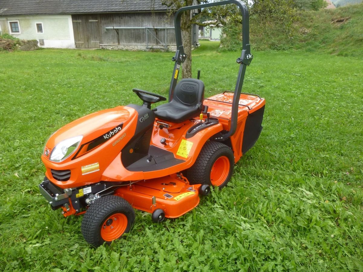 Kommunaltraktor typu Kubota GR2120 MKIII mit Sturzbügel *** LAGERND!!!, Neumaschine w Ebensee (Zdjęcie 4)