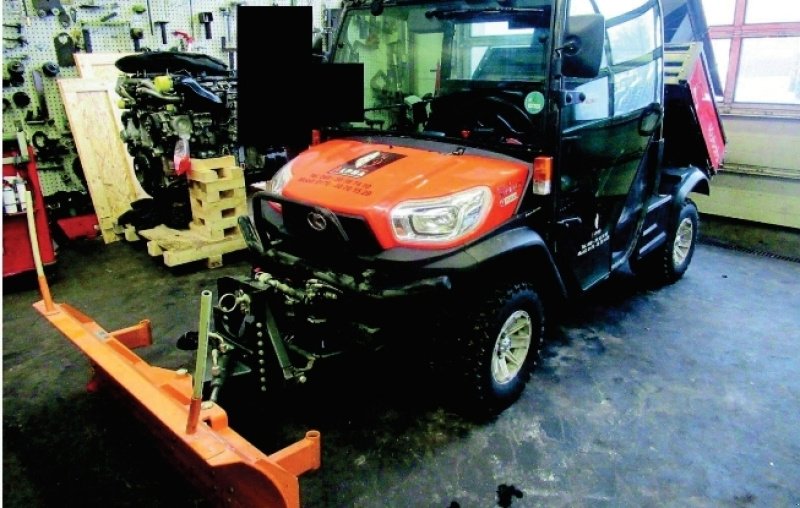 Kommunaltraktor от тип Kubota KUBOTA RTV X-1110 4x4 Mehrzweckfahrzeug Schneepflug Salzstreuer, Gebrauchtmaschine в Palling (Снимка 1)