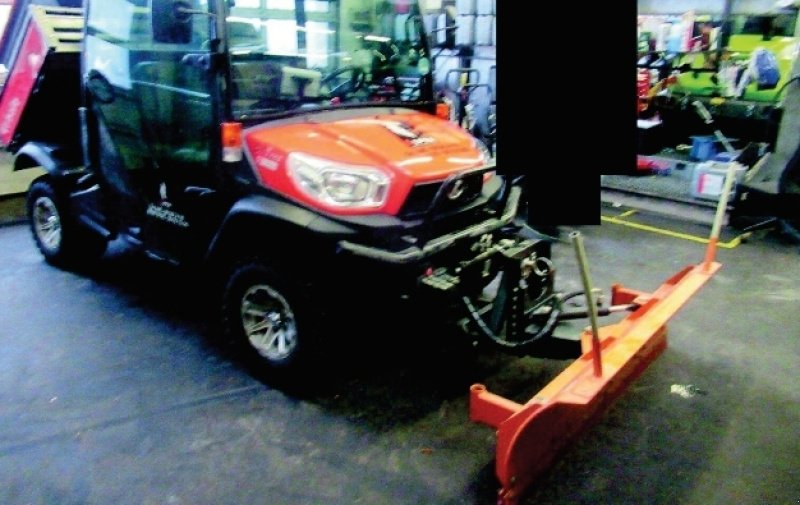 Kommunaltraktor του τύπου Kubota KUBOTA RTV X-1110 4x4 Mehrzweckfahrzeug Schneepflug Salzstreuer, Gebrauchtmaschine σε Palling (Φωτογραφία 3)