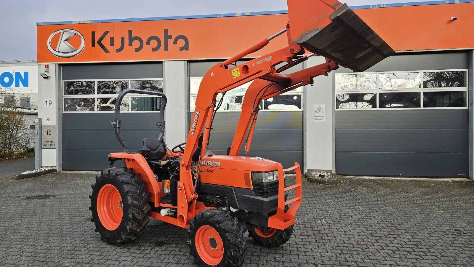 Kommunaltraktor of the type Kubota L 4100 HDW, Gebrauchtmaschine in Olpe (Picture 4)