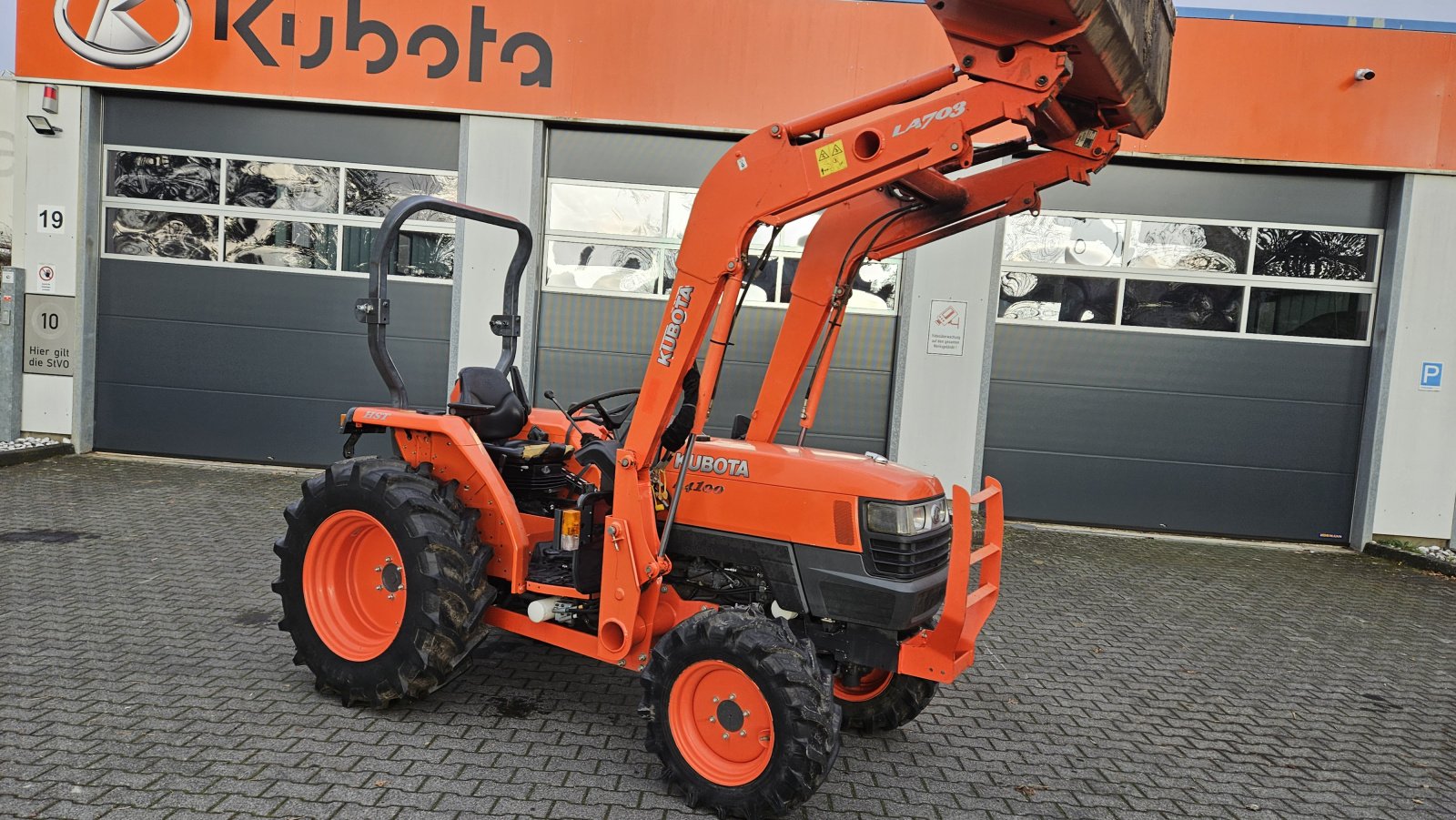 Kommunaltraktor des Typs Kubota L 4100 HDW, Gebrauchtmaschine in Olpe (Bild 7)