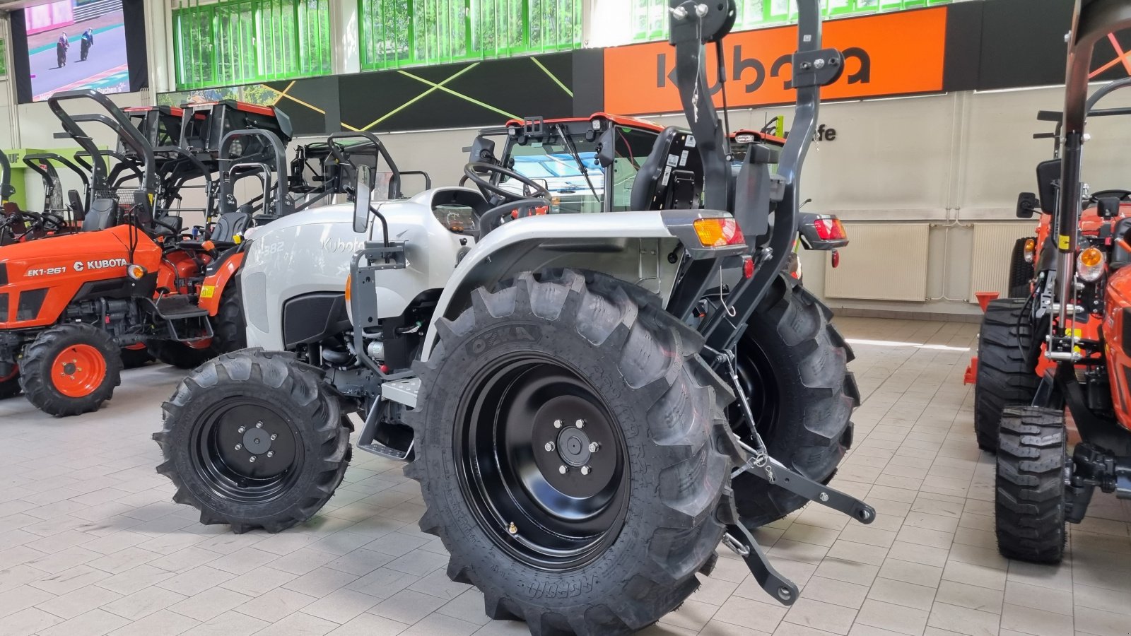 Kommunaltraktor типа Kubota L1-382 ab 0,99%, Neumaschine в Olpe (Фотография 12)