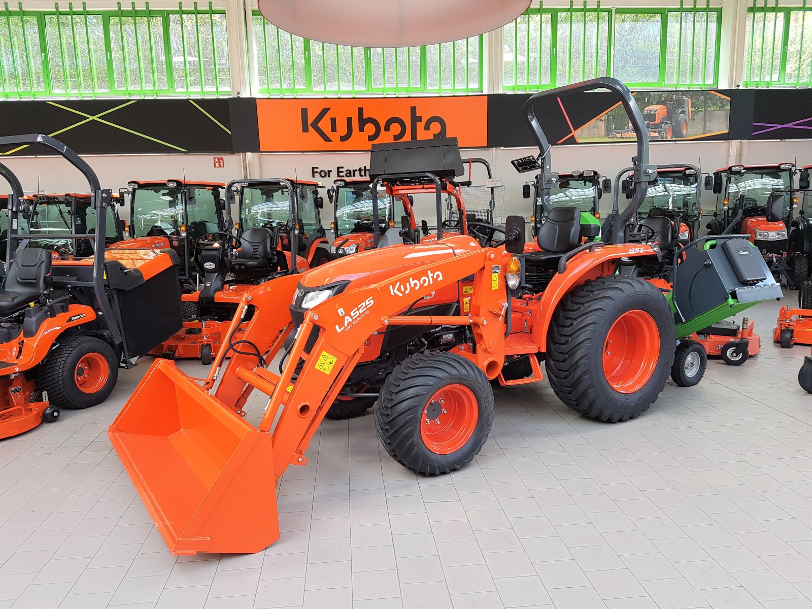 Kommunaltraktor typu Kubota L1-382 ab 0,99%, Neumaschine w Olpe (Zdjęcie 13)