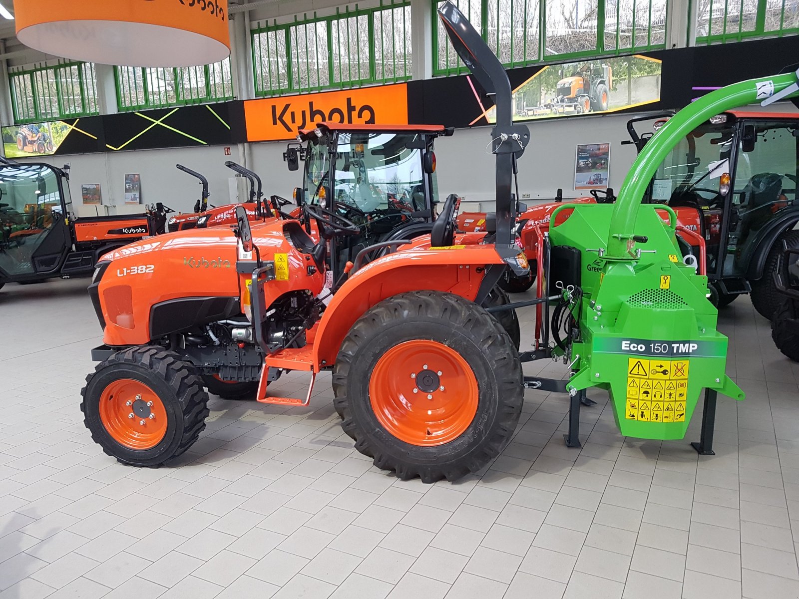 Kommunaltraktor типа Kubota L1-382 H ab 0,99%, Neumaschine в Olpe (Фотография 3)