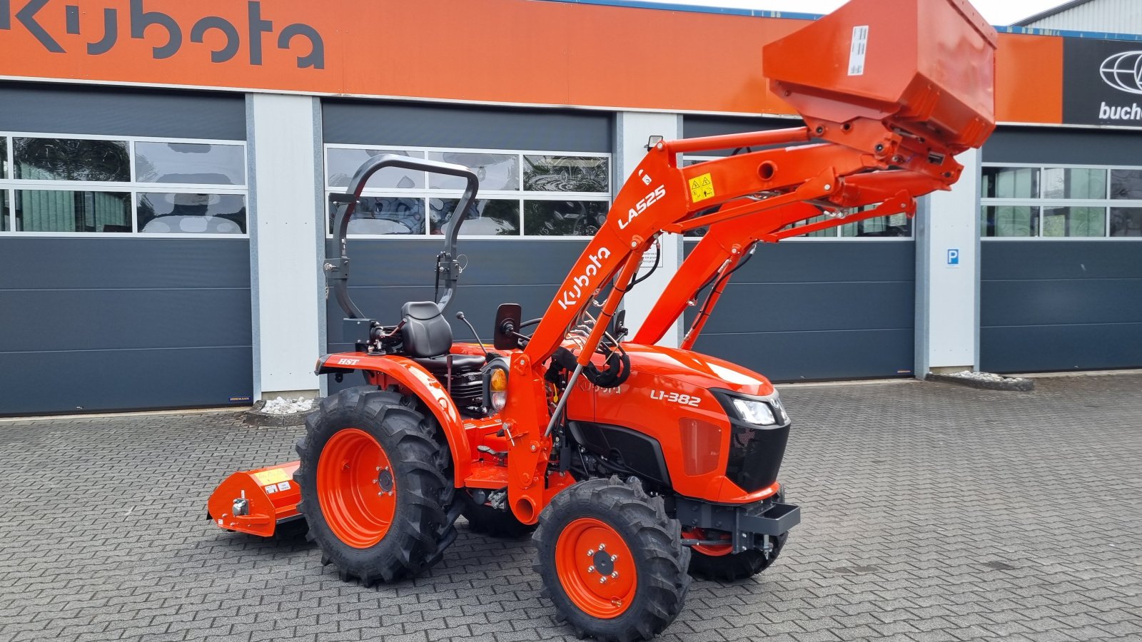 Kommunaltraktor типа Kubota L1-382 H  Demo ab 0,99%, Neumaschine в Olpe (Фотография 1)