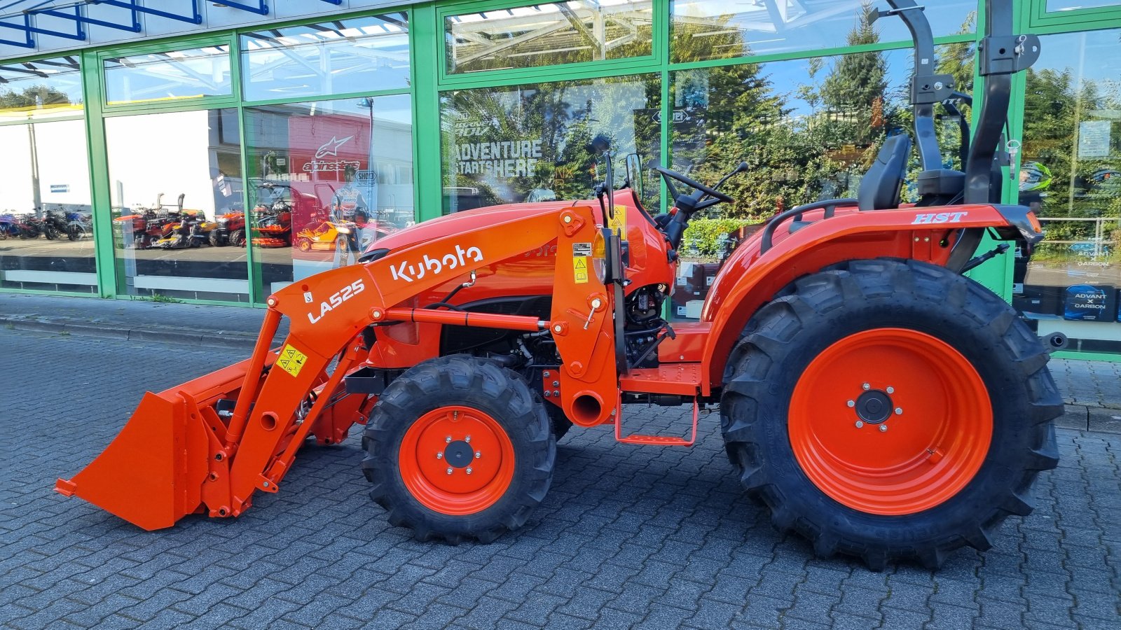 Kommunaltraktor typu Kubota L1-382 HST Frontlader, Neumaschine v Olpe (Obrázok 5)