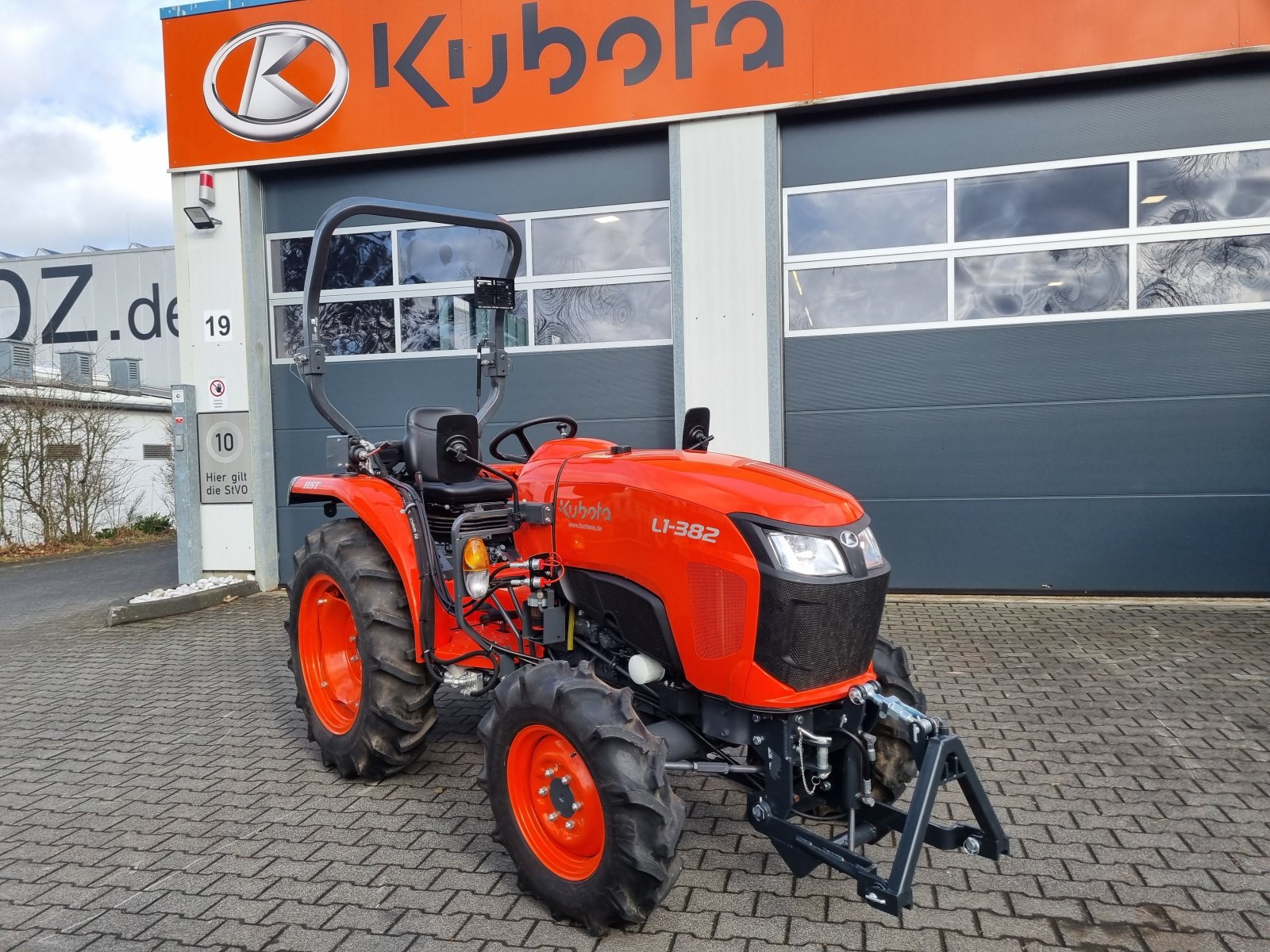 Kommunaltraktor typu Kubota L1-382 HST, Gebrauchtmaschine v Olpe (Obrázek 2)