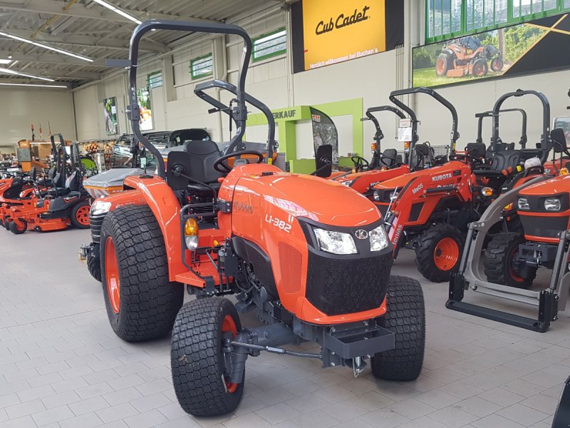 Kommunaltraktor typu Kubota L1-382 Turf, Neumaschine w Olpe (Zdjęcie 1)