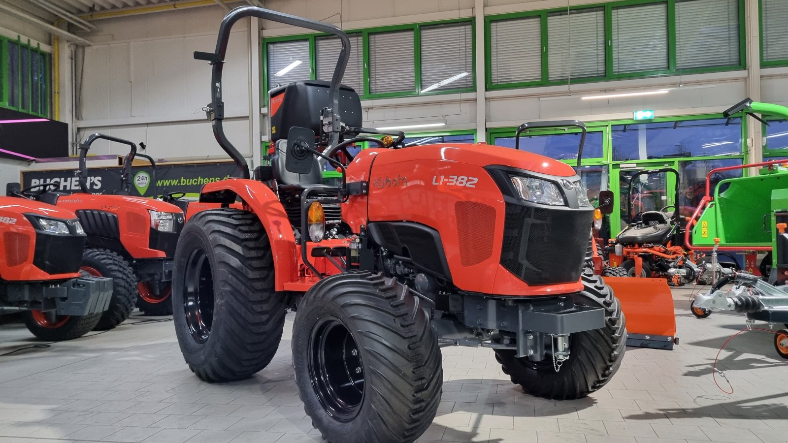 Kommunaltraktor tipa Kubota L1-382D ab 0,99%, Neumaschine u Olpe (Slika 1)