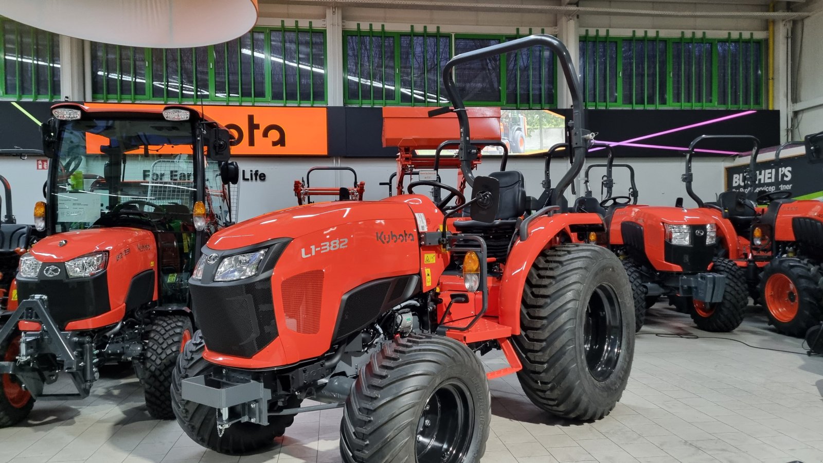 Kommunaltraktor tip Kubota L1-382D ab 0,99%, Neumaschine in Olpe (Poză 2)