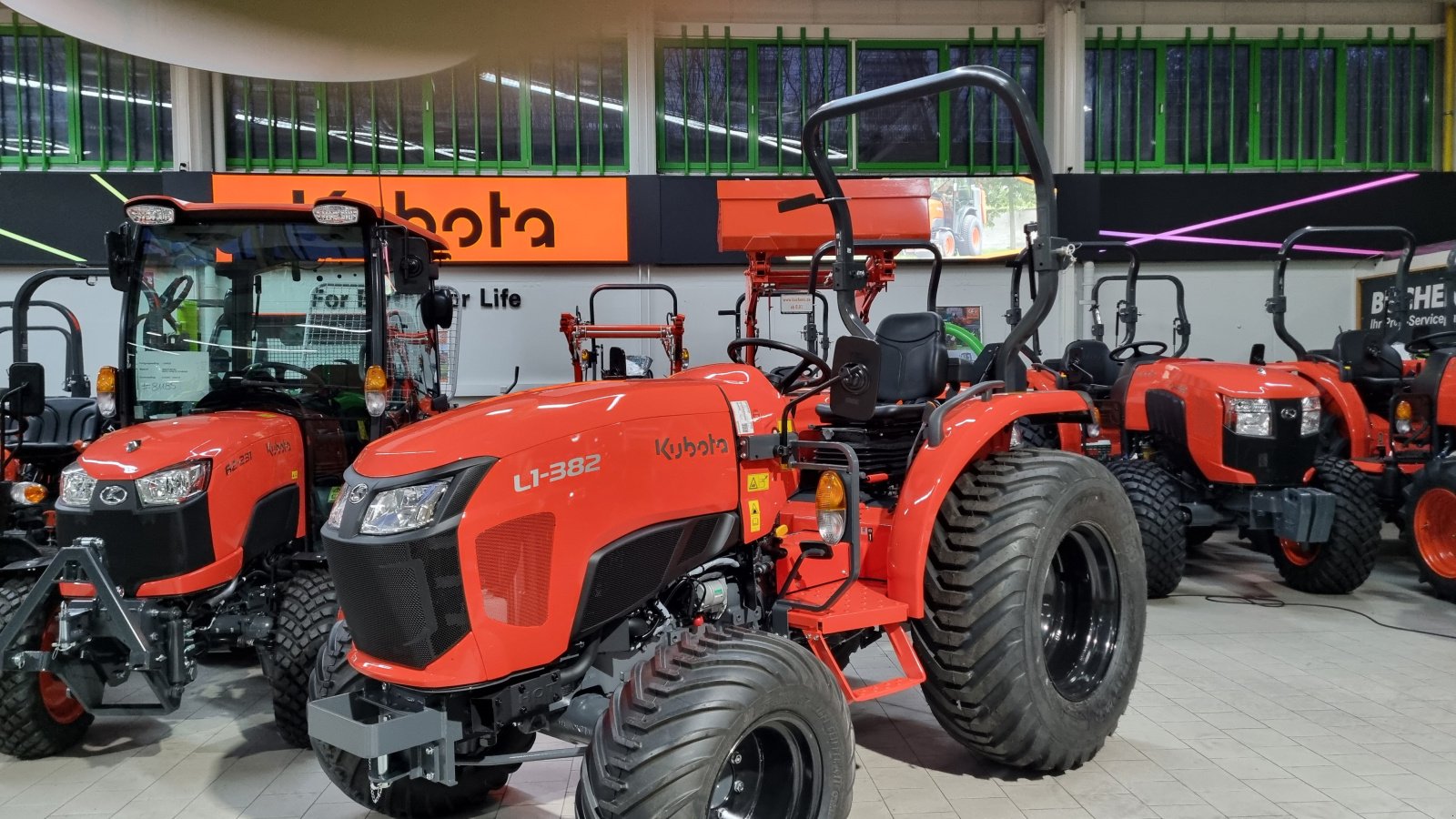 Kommunaltraktor typu Kubota L1-382D ab 0,99%, Neumaschine v Olpe (Obrázok 8)