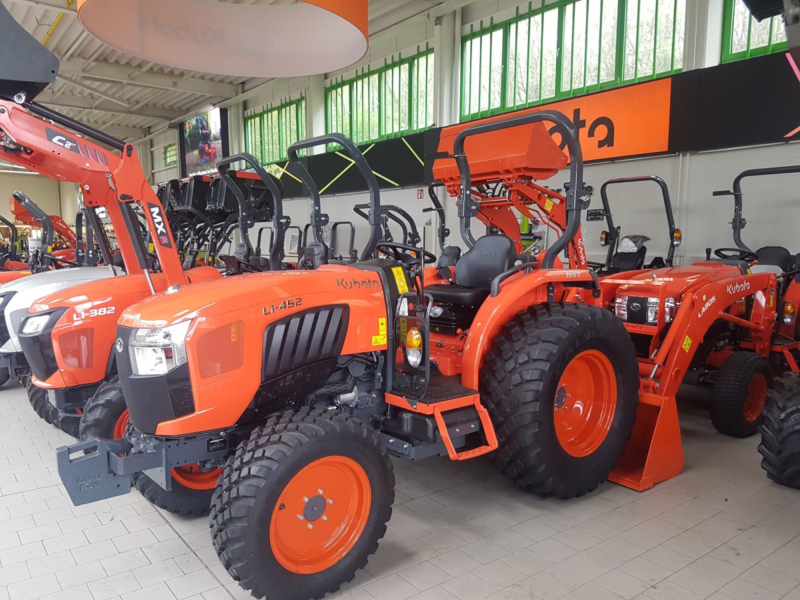 Kommunaltraktor typu Kubota L1-452 D ab 0,99%, Neumaschine v Olpe (Obrázok 1)