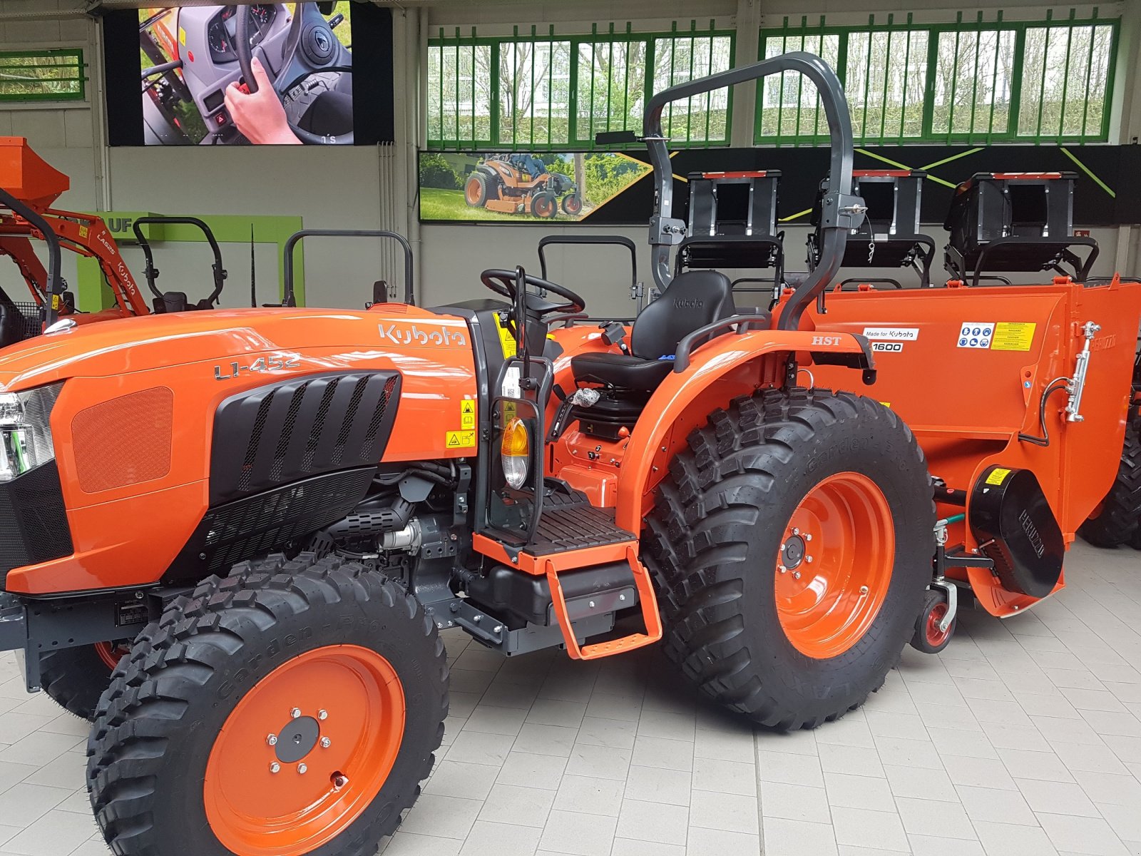 Kommunaltraktor του τύπου Kubota L1-452 D ab 0,99%, Neumaschine σε Olpe (Φωτογραφία 2)