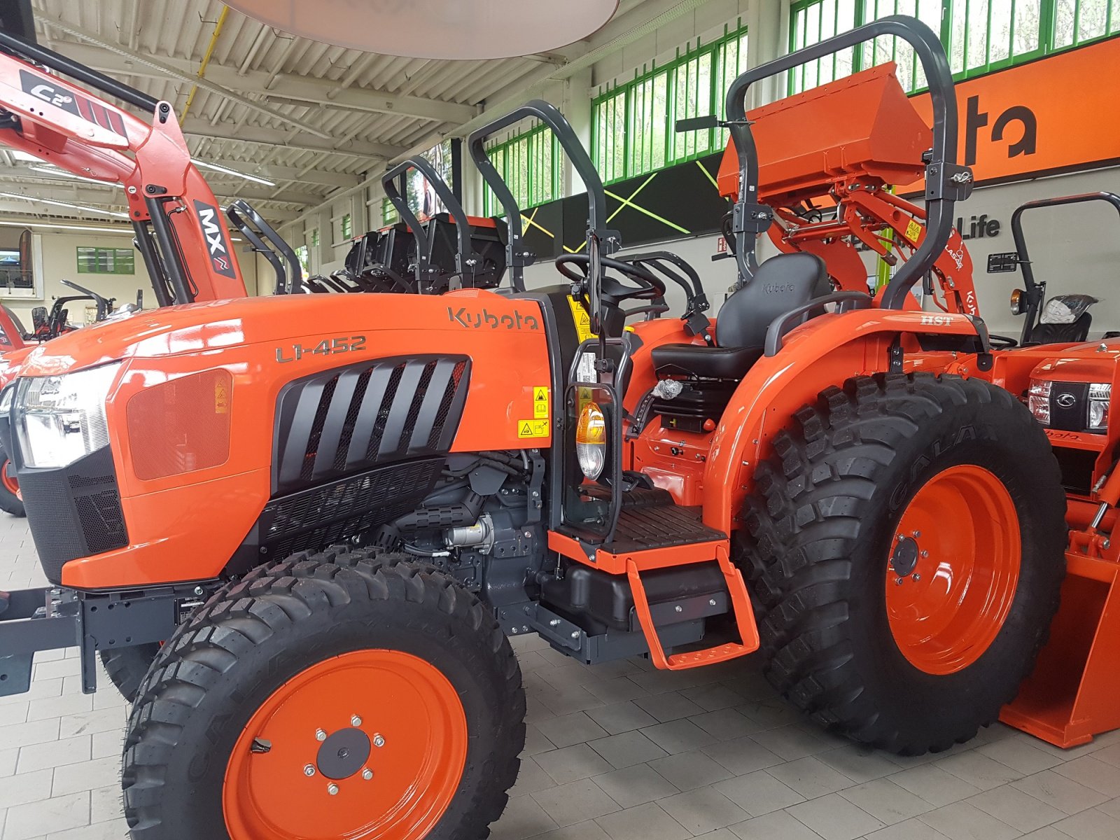 Kommunaltraktor del tipo Kubota L1-452 D ab 0,99%, Neumaschine In Olpe (Immagine 4)