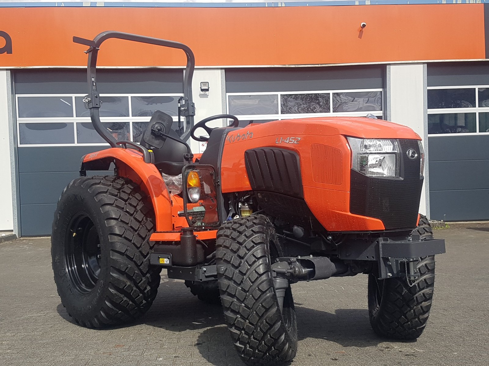 Kommunaltraktor typu Kubota L1-452 Hydrostat, Neumaschine w Olpe (Zdjęcie 8)