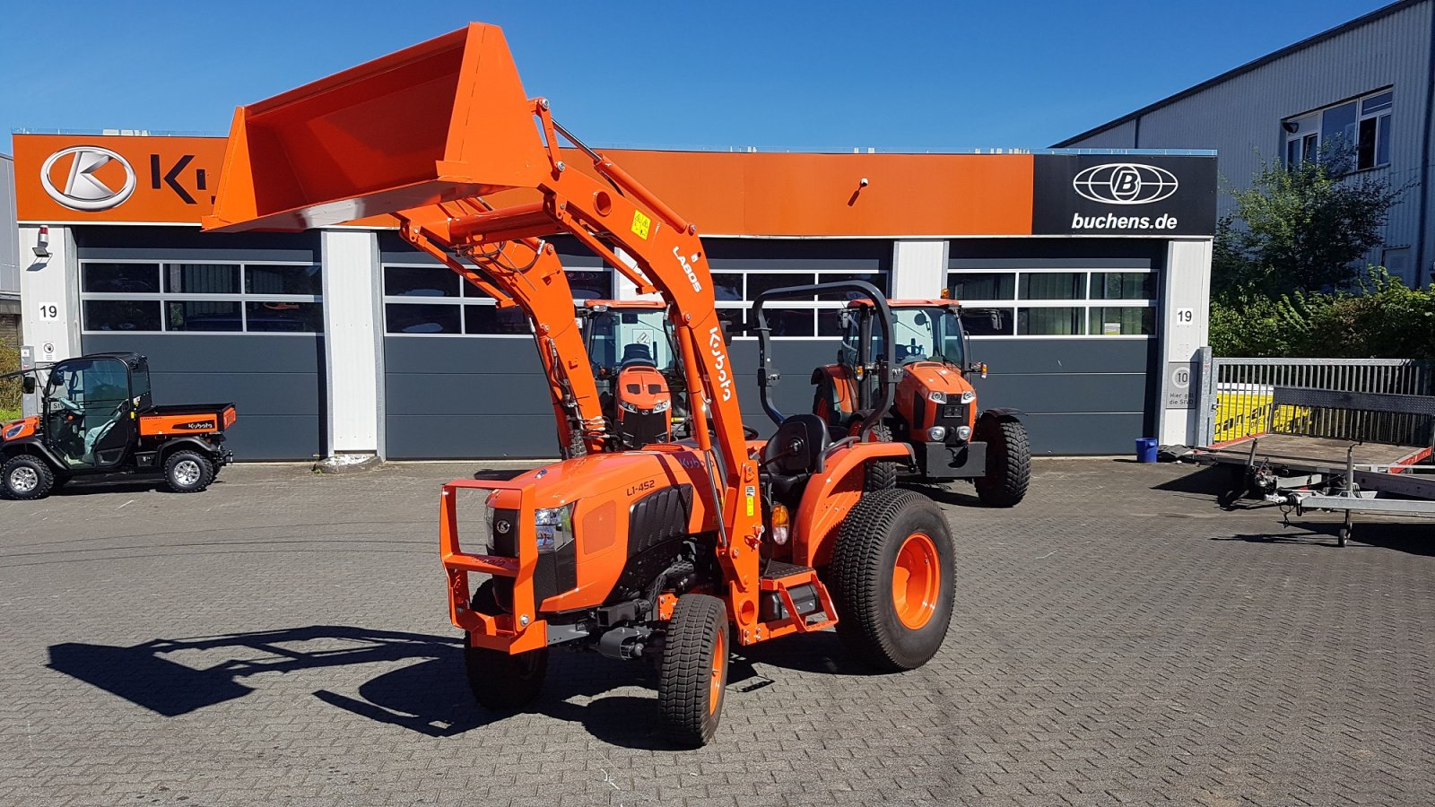 Kommunaltraktor del tipo Kubota L1-452 incl Frontlader ab 0,99% Finanzierung, Neumaschine In Olpe (Immagine 4)