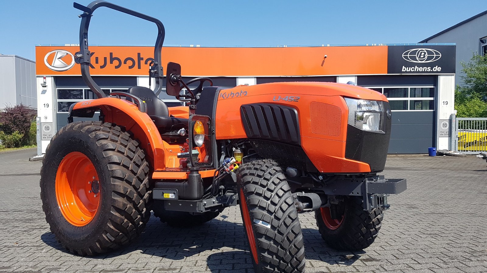 Kommunaltraktor типа Kubota L1-452 incl Frontlader ab 0,99% Finanzierung, Neumaschine в Olpe (Фотография 10)